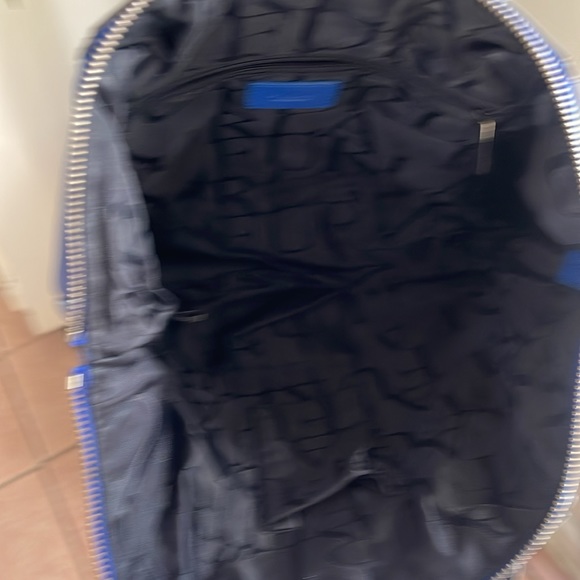 Furla Handbag/ missing long strap. Good condition - Picture 3 of 3